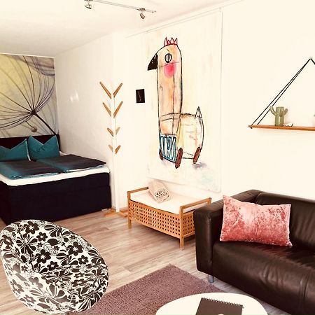 gemütliche Ferienwohnung am Ringpark Wurzburgo Exterior foto