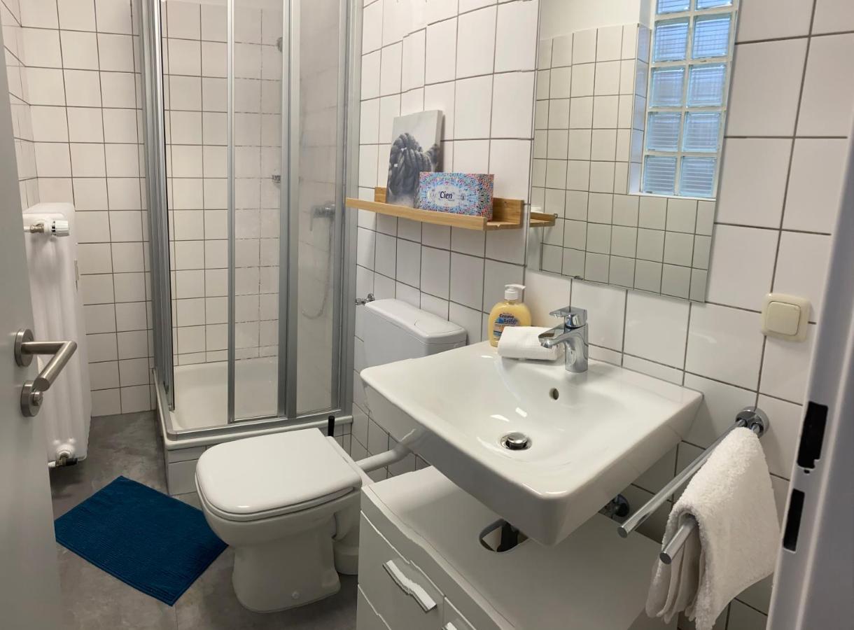gemütliche Ferienwohnung am Ringpark Wurzburgo Exterior foto